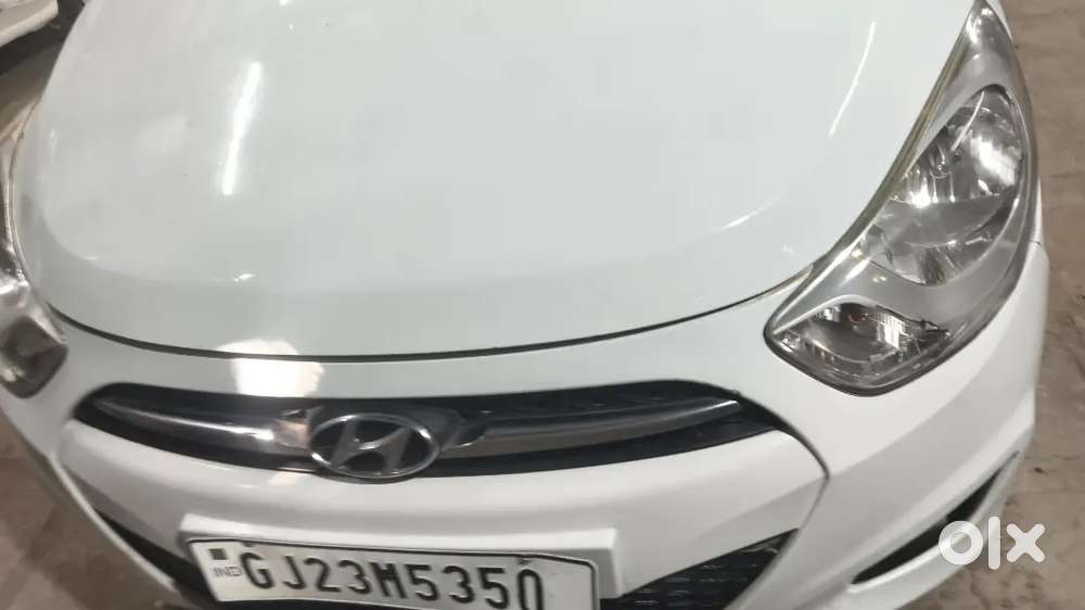 I10 Magna Petrol Cng First Owner 2028 Passing