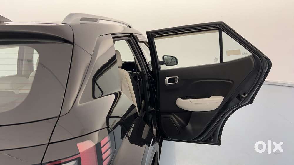 Hyundai Venue 1.0 Sx (o) Turbo Dct, 2023, Petrol