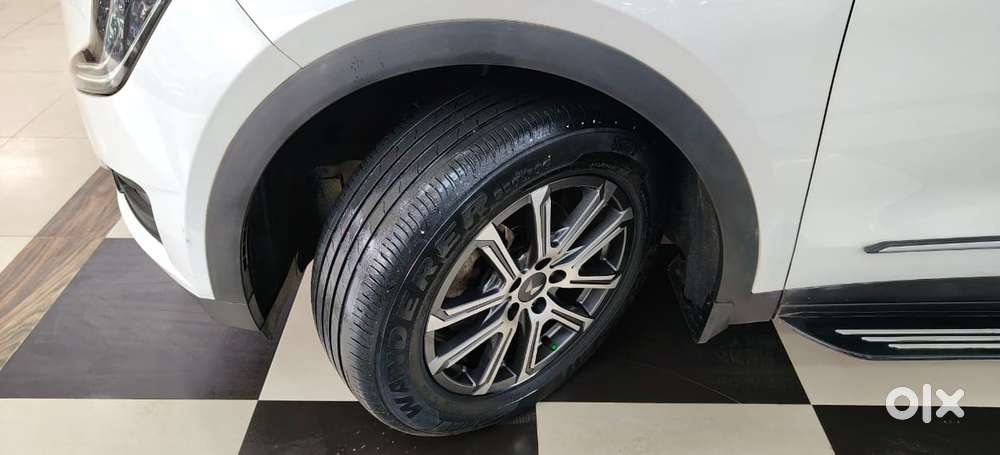 Mahindra Xuv700 2.0 Ax 7 Petrol At Luxury Pack Str, 2023, Petrol