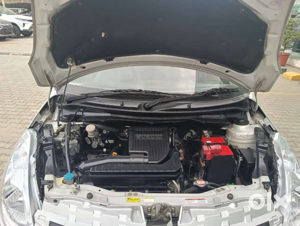 Maruti Suzuki Swift Dzire Zxi + Mt, 2015, Petrol