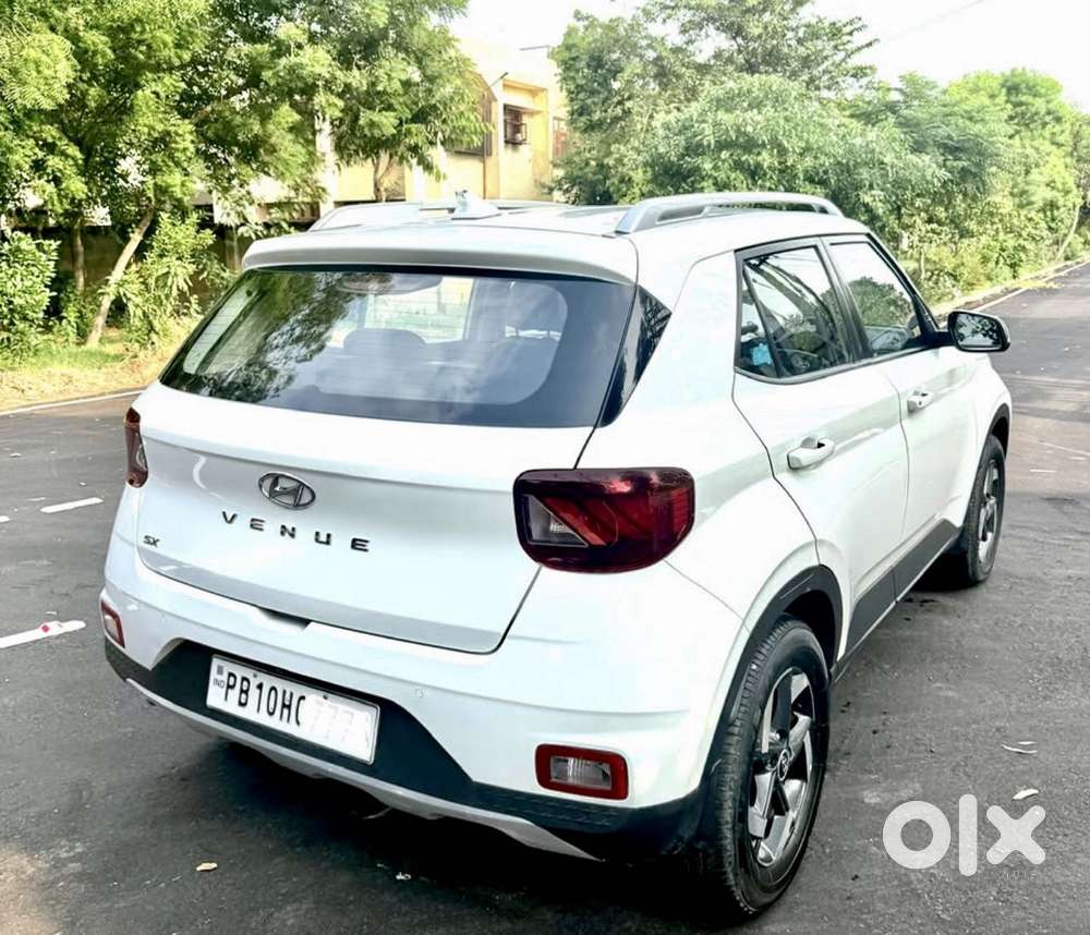 Hyundai Venue Sx (o) Mt 1.5 Diesel, 2019, Diesel
