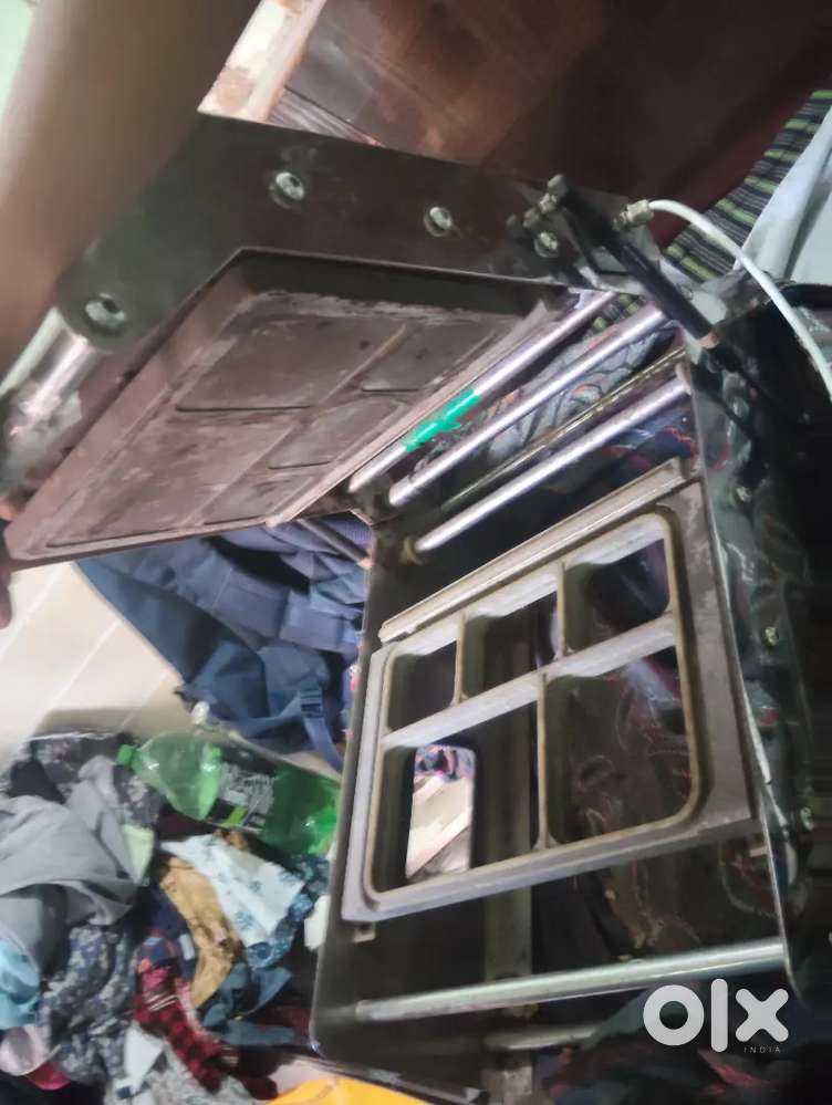 Thali packing machine 5 khana bala