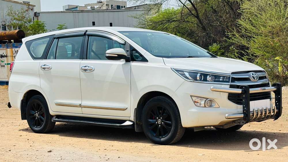 Toyota Innova Crysta 2.7 Vx Mt, 2017, Diesel