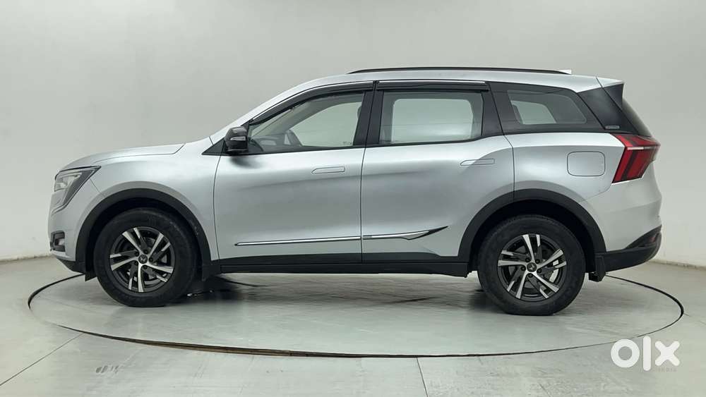 Mahindra Xuv700 2.2 Ax 5 Diesel At Str, 2022, Diesel