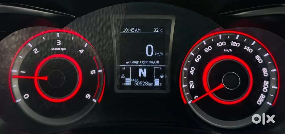 Mahindra Xuv300 W8 Option Diesel, 2023, Diesel