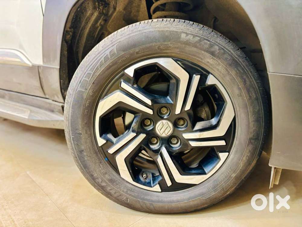 Maruti Suzuki Brezza Vxi At, 2022, Petrol