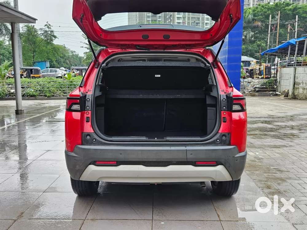 Maruti Suzuki Brezza 1.5 Zxi At Smart Hybrid Dual Tone, 2023, Petrol