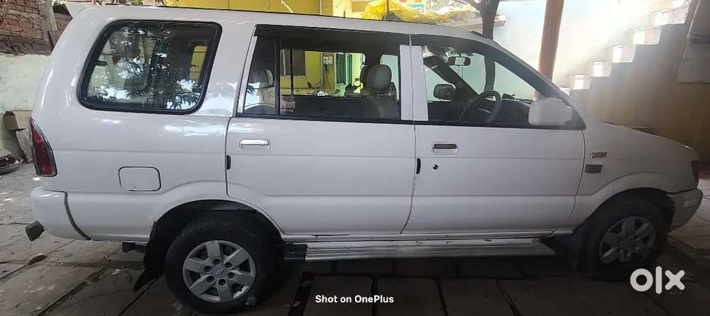 Chevrolet Tavera Neo 2017 Diesel 108957 Km Driven