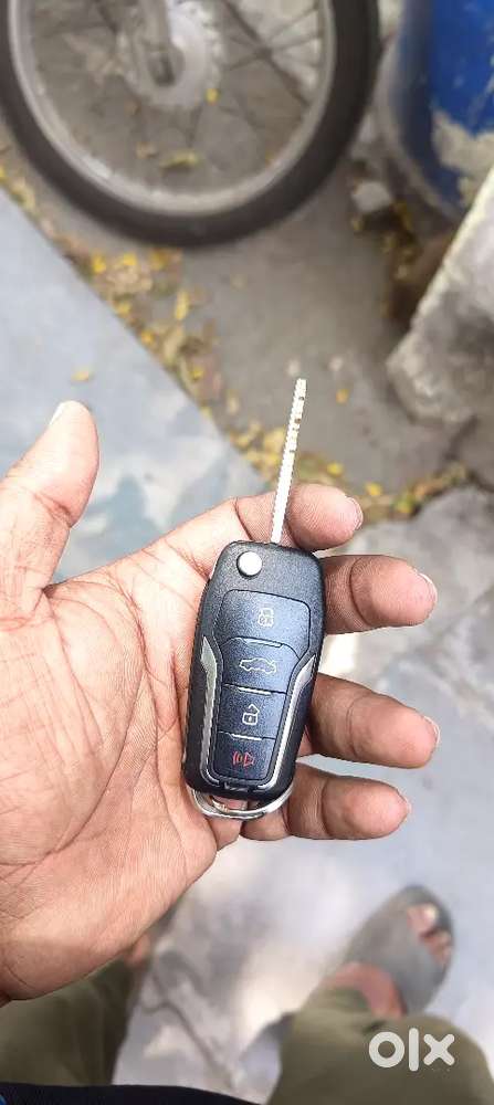 Maruti Suzuki Swift 2005 Petrol Well Maintained  Touch Screen .