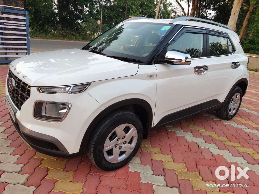 Hyundai Venue S, 2022, Petrol