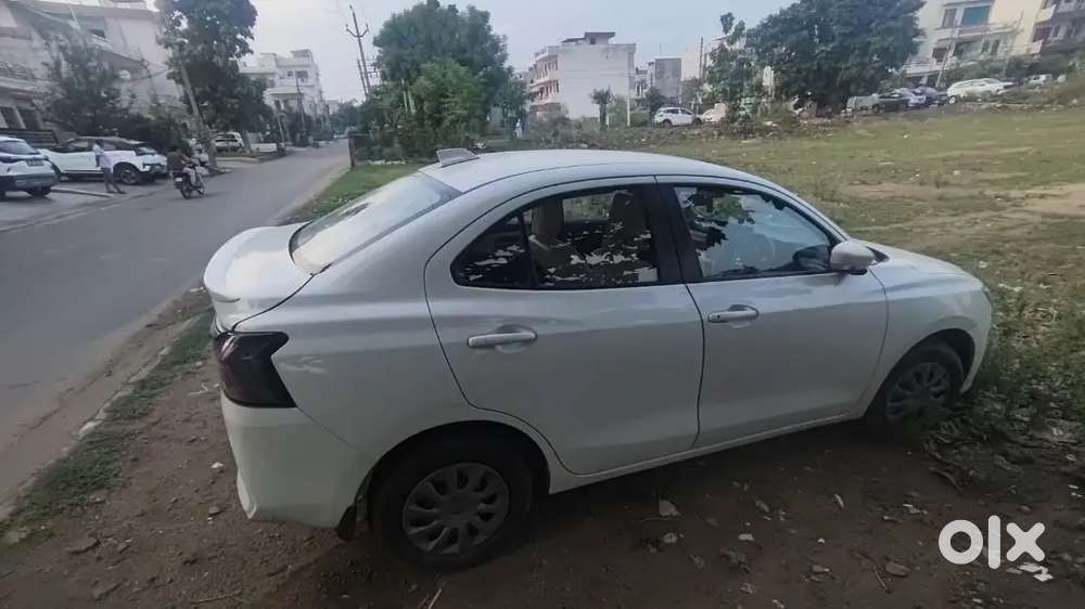 Maruti Dzire 1.2 Vxi 2025