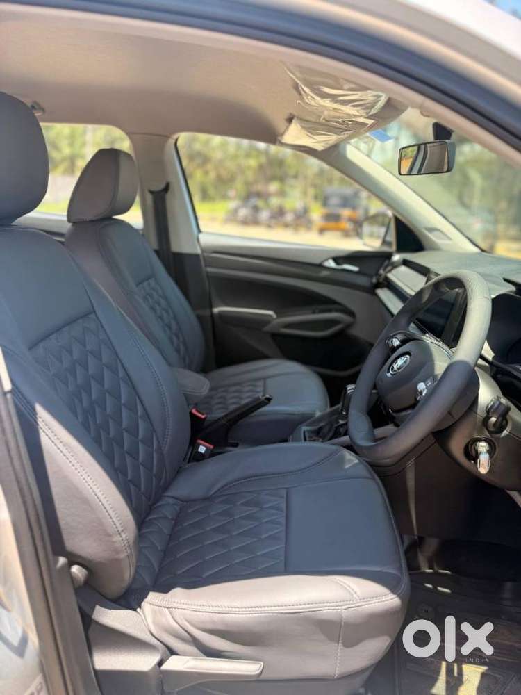 Skoda Kylaq Signature At, 2025, Petrol