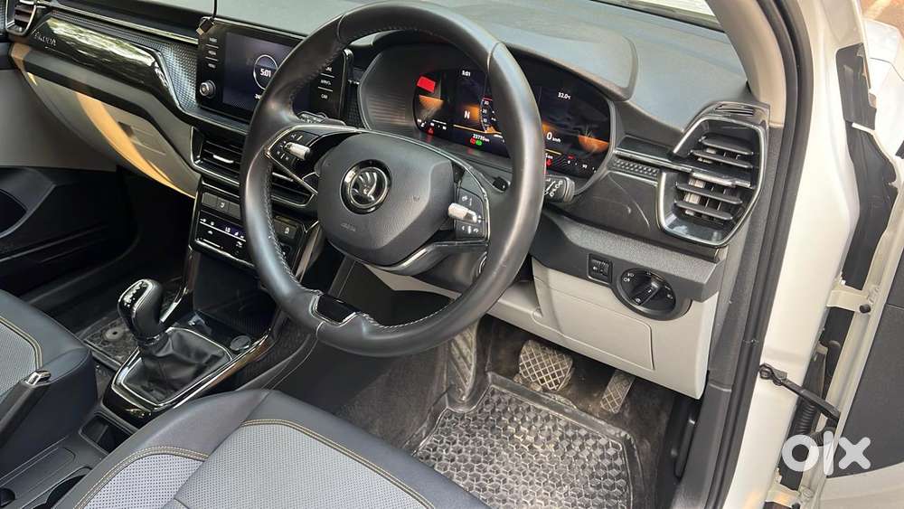 Skoda Kushaq 1.0 Tsi Style At, 2023, Petrol