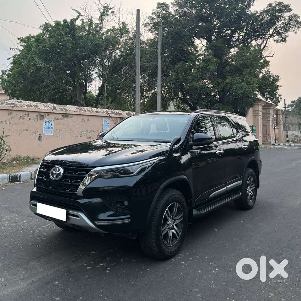 Toyota Fortuner 4x2 At 2.7 Petrol, 2022, Petrol