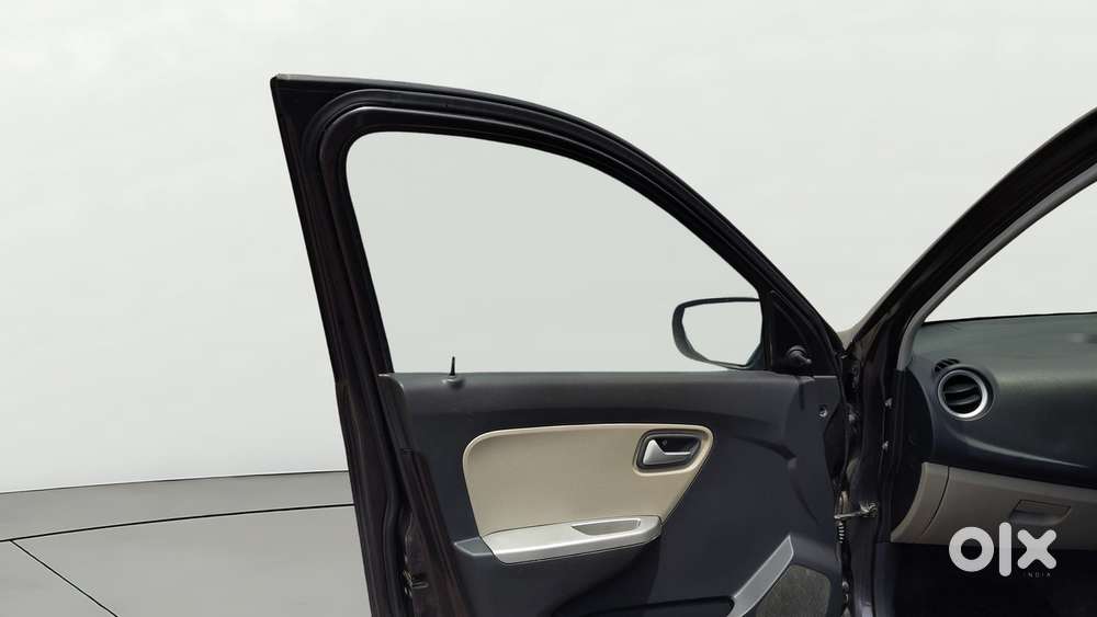 Maruti Suzuki Alto K10 1.0 Vxi Amt, 2016, Petrol