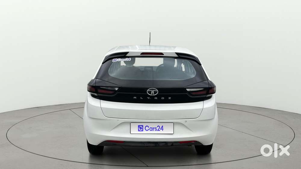 Tata Altroz 1.2 Xe Plus Petrol, 2022, Petrol