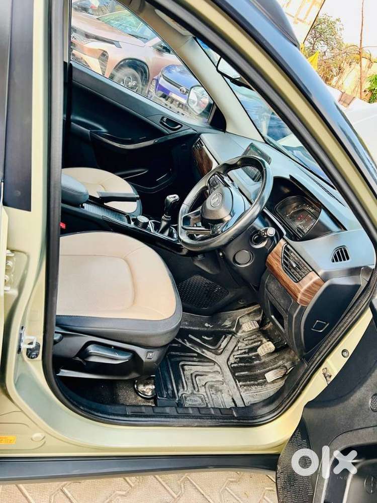 Tata Nexon Xz Plus Luxs Kaziranga, 2022, Petrol