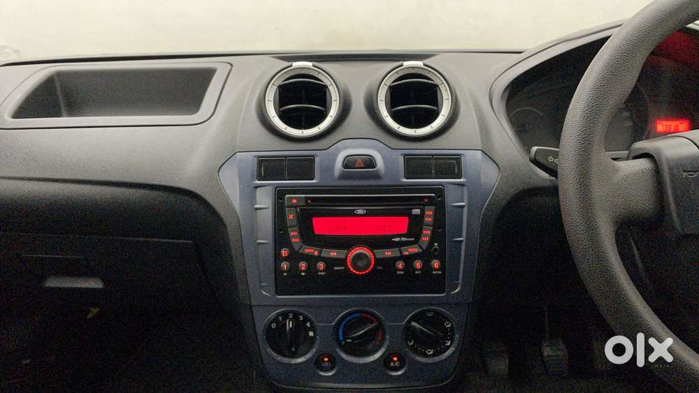 Ford Figo 2010-2012 Petrol Exi, 2015, Petrol