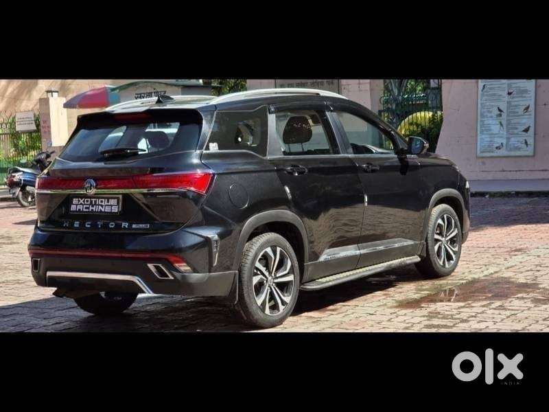 Mg Hector Plus Sharp Pro Blackstorm 1.5 Turbo Petrol Cvt 7 Str, 2024..