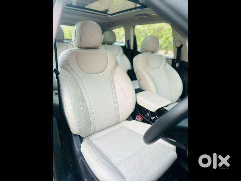 Mahindra Xuv700 2.2 Ax 7 Diesel At Str, 2024, Diesel