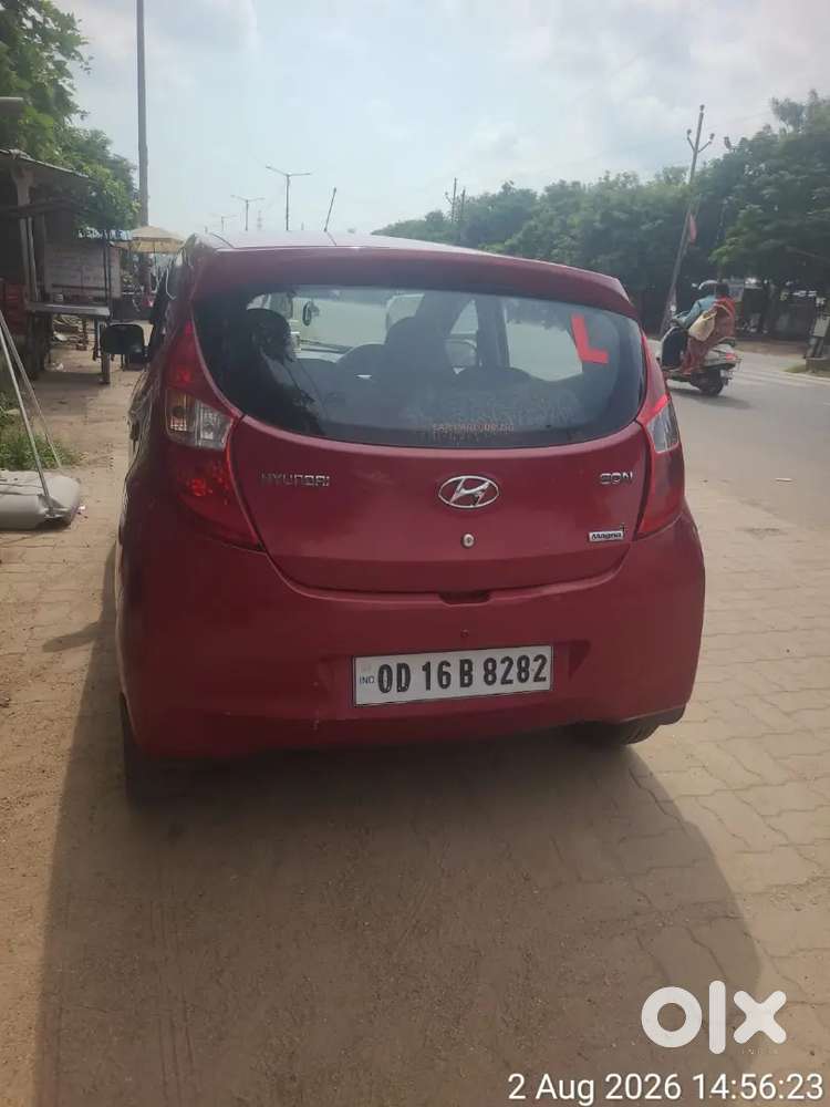 Hyundai Eon 2016 Petrol 120000 Km Driven Led Tv, Back Camera,new Ac