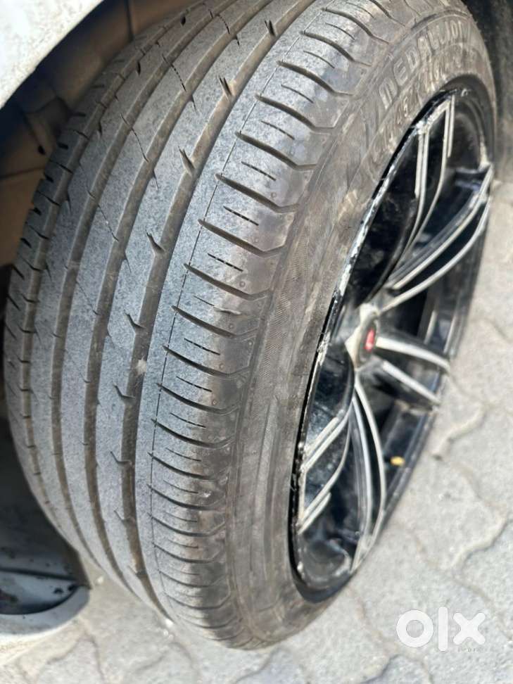 Maruti Suzuki Swift 2018 Zxi, 2019, Petrol