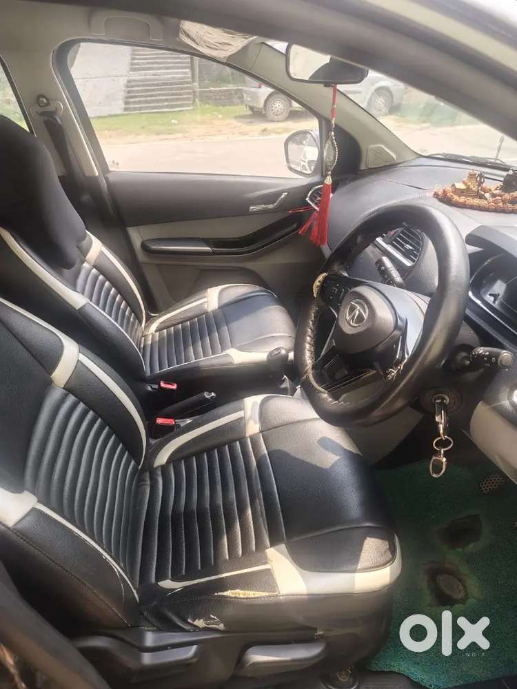 Tata Tiago 1.2 Liter Revetron Engine Top Model Xz+