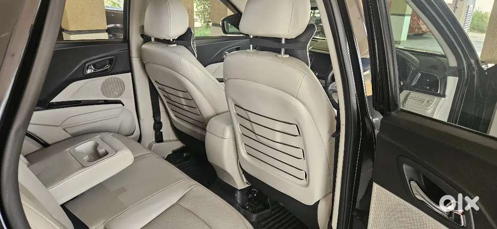 Mahindra Xuv300 2024 Diesel 65000 Km Driven