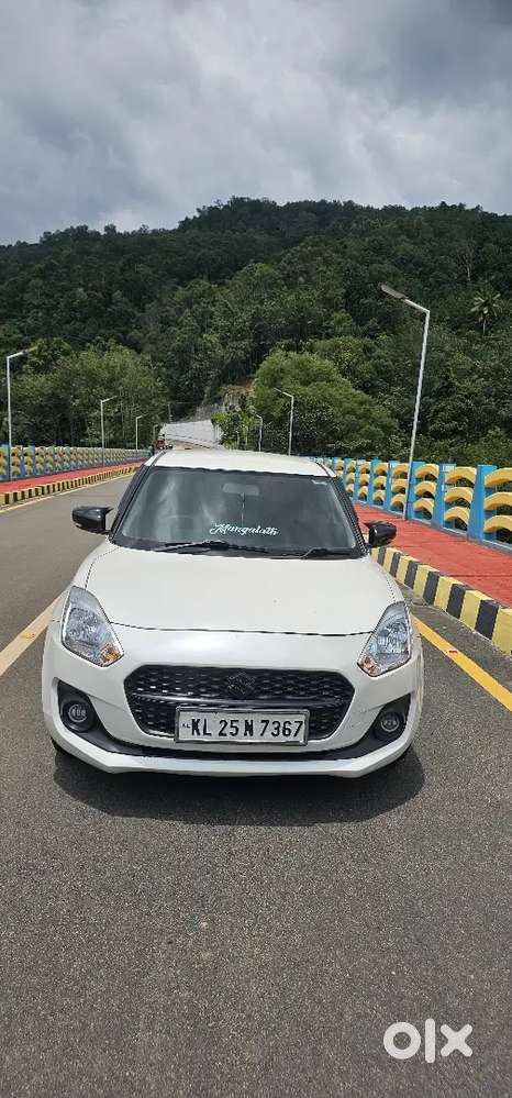 Maruti Suzuki Swift Vxi 2020