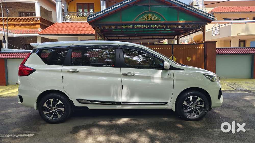 Toyota Rumion V Mt, 2024, Petrol