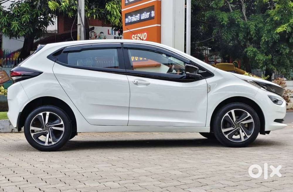 Tata Altroz 1.5 Xz Plus Diesel, 2023, Diesel