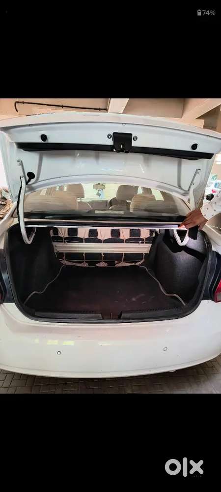 Volkswagen Vento Diesel Manual 2011