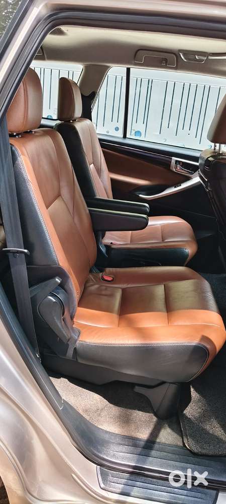 Toyota Innova Crysta 2.8z Automatic, 2016, Diesel