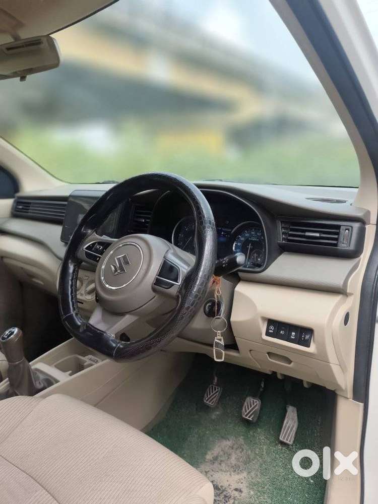 Maruti Suzuki Ertiga 1.5 Vxi, 2022, Petrol