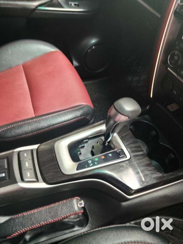 Toyota Fortuner Legender 4x2 At 2.8, 2025, Diesel