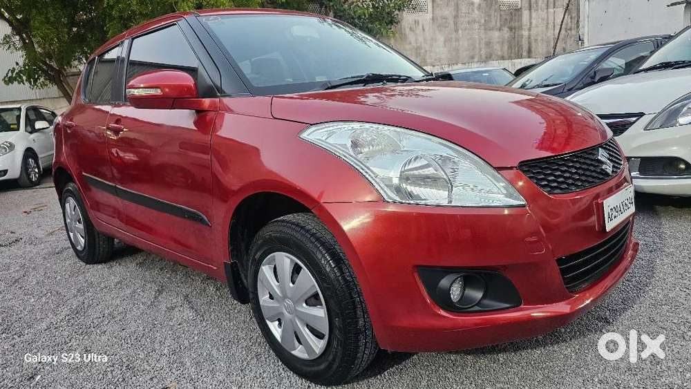 Maruti Suzuki Swift Vxi + Manual, 2013, Petrol