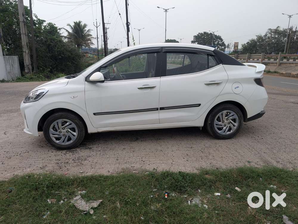 Hyundai Aura 1.2 E Petrol Mt, 2022, Petrol