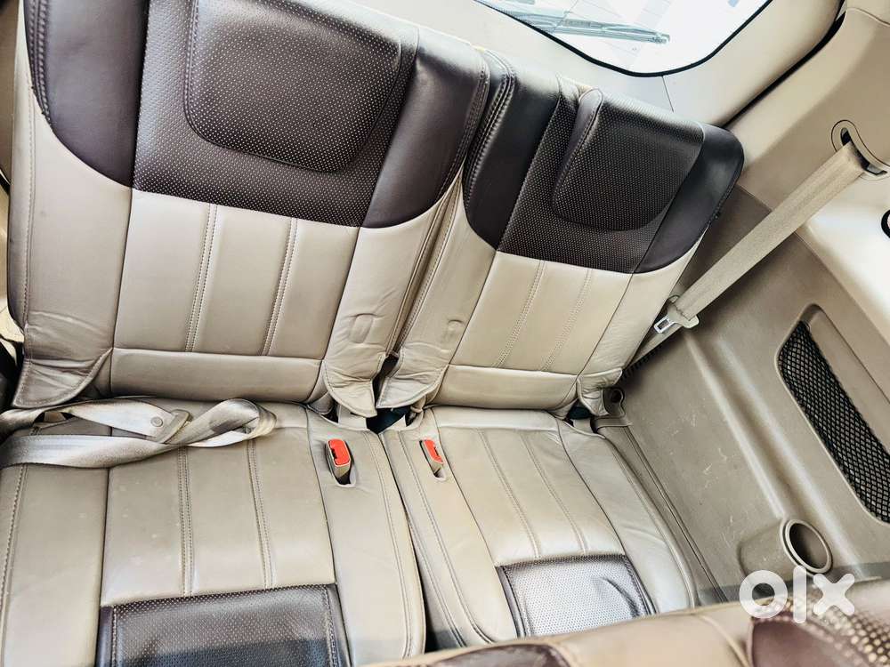 Mahindra Xuv500 W8 Dual Tone, 2012, Diesel