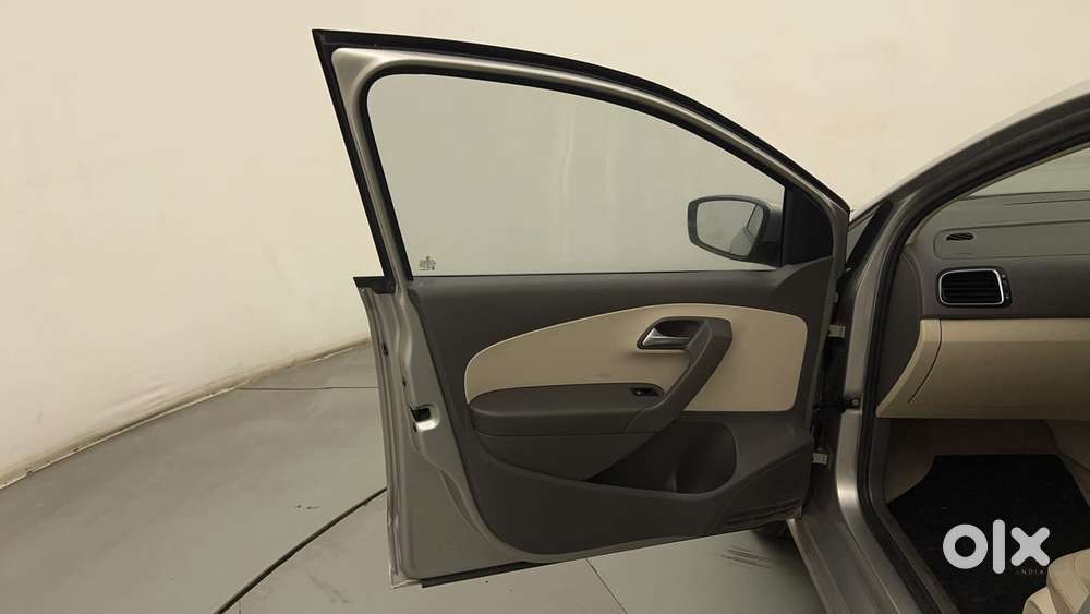 Volkswagen Vento 2010-2013 Petrol Highline, 2014, Petrol