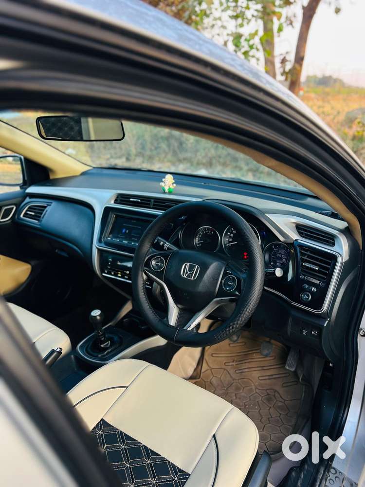 Honda City I-vtec V, 2018, Petrol