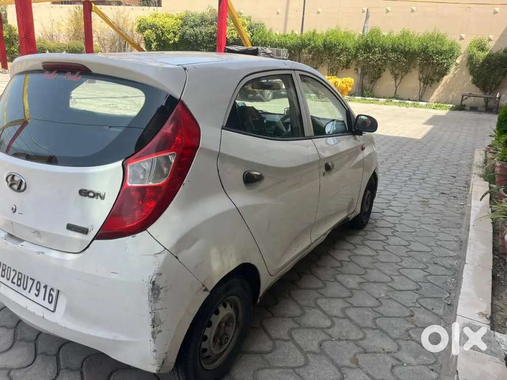 Hyundai Eon 2012 Petrol Well Maintained