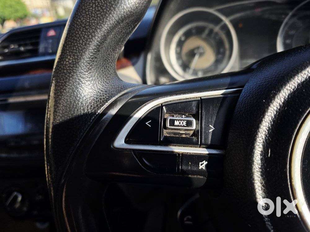 Maruti Suzuki Dzire 1.2 Vxi, 2018, Petrol