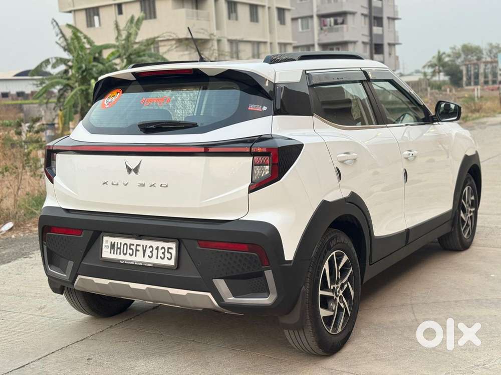 Mahindra Xuv 3xo Ax5 Ds Mt, 2025, Diesel