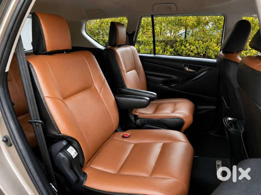 Toyota Innova Crysta 2.4 G Mt, 2024, Diesel