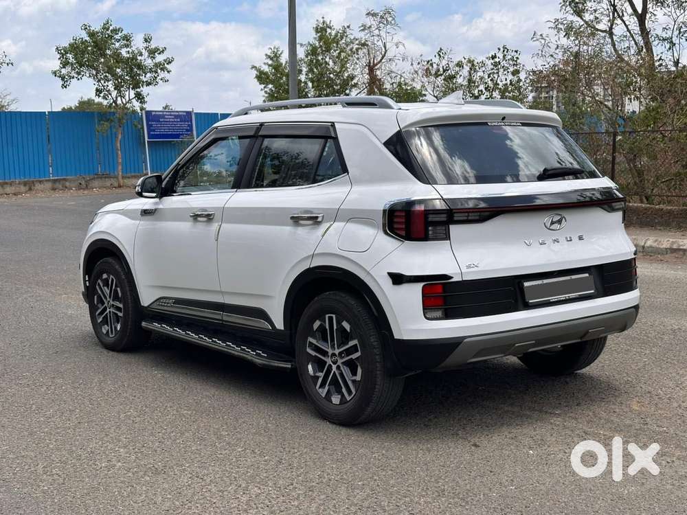 Hyundai Venue Sx (o) Mt 1.5 Diesel, 2023, Diesel