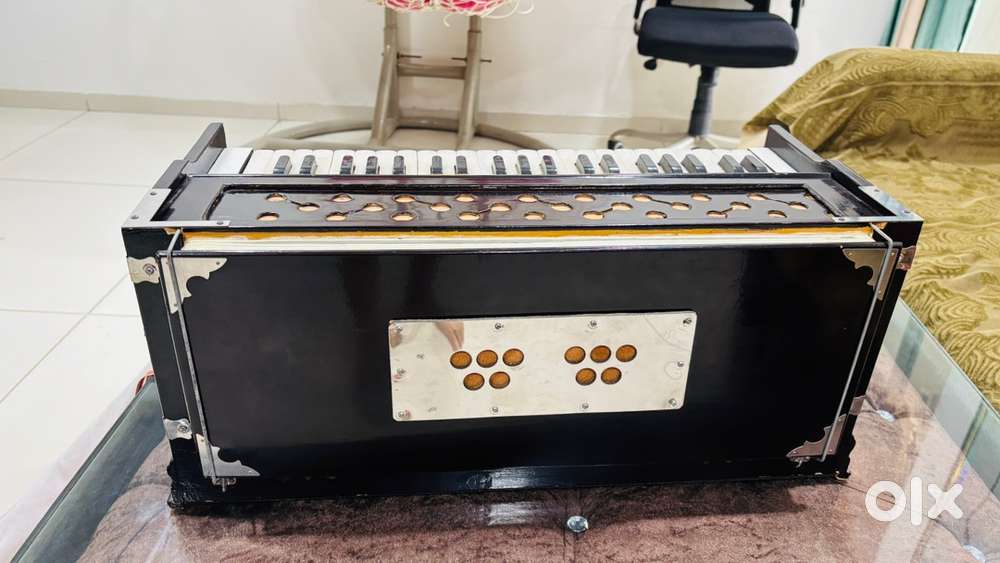 Harmonium like new