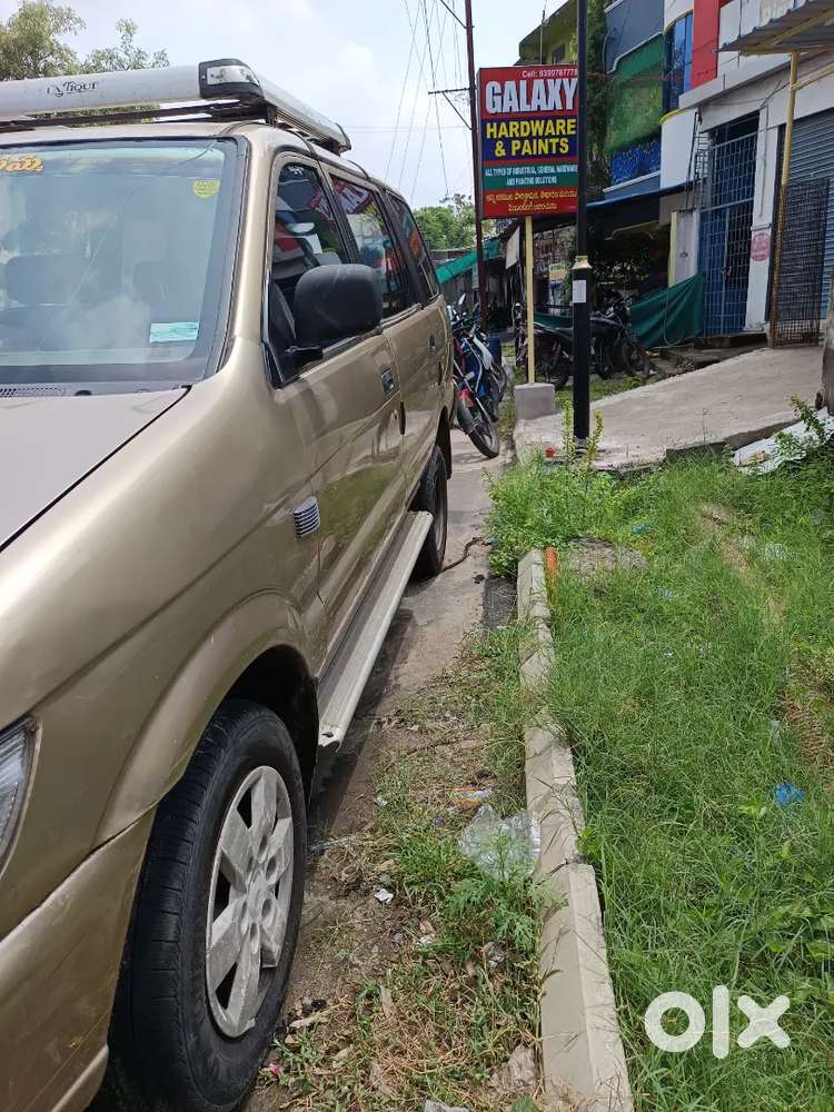 Chevrolet Tavera Diesel Automatic 2010