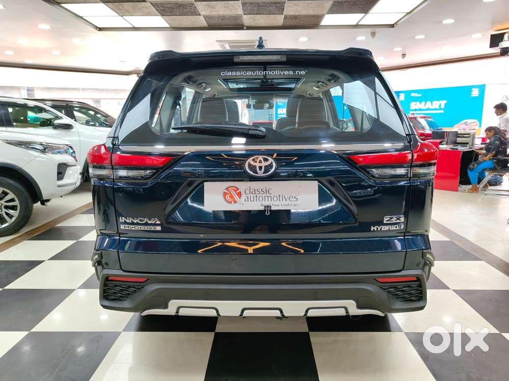 Toyota Innova Hycross 2.0 Zx Hybrid 7 Str, 2024, Electric