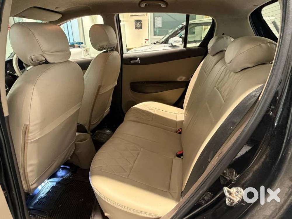 Hyundai I20 2010-2012 1.2 Sportz, 2011, Petrol