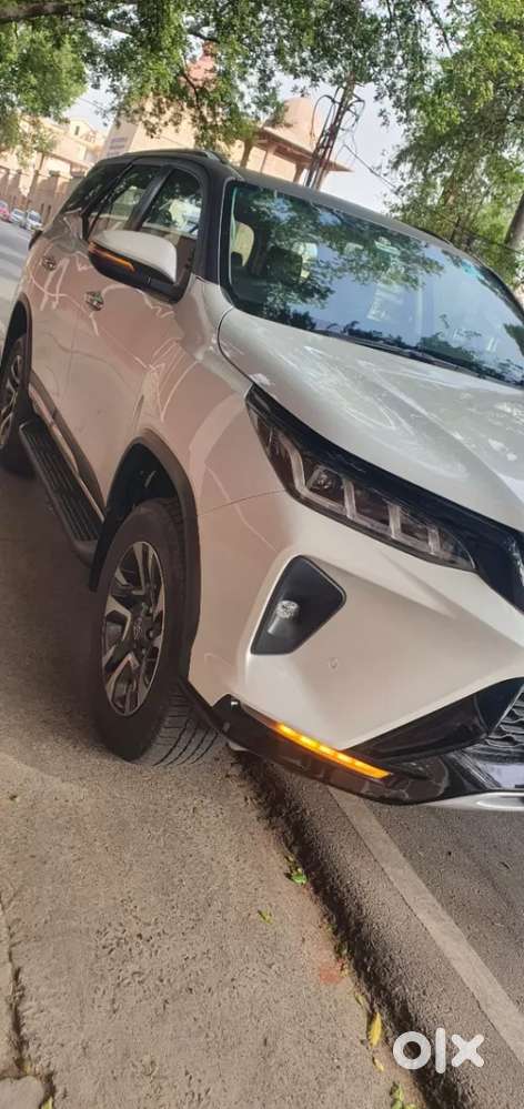 Toyota Fortuner Legender, 2023, Diesel